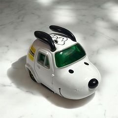スヌーピーミュージアム　トミカ　ミニカーの画像