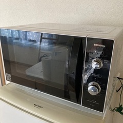 洗濯機、冷蔵庫、電子レンジ、シングル布団の画像