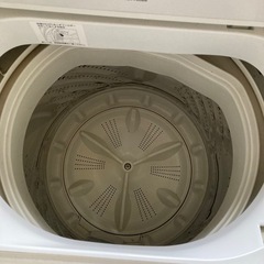 洗濯機、冷蔵庫、電子レンジ、シングル布団の画像