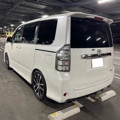 京都府奈良県名義変更無料　70ヴォクシー　後期　G'S   車検長い　フローティングナビ　7人乗りの画像