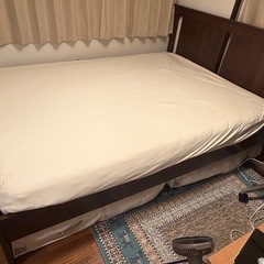 IKEA SONGESAND ソンゲサンド ベッドフレーム（140×200cm／ブラウン）引き取り限定／10/17までの画像