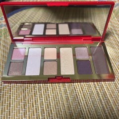 ESTEE LAUDERの画像