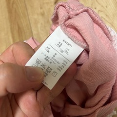 しまむら✨今年購入✨ショート丈Tシャツ✨キティTシャツ✨2着セット✨の画像