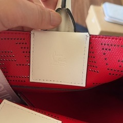 ルブタン　バックの画像