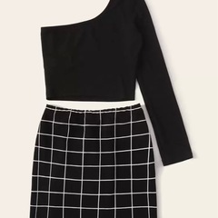 【SHEIN】【未使用】ショルダークロップトップ&グリッド ミニスカート セットの画像