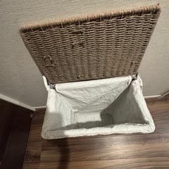 ZARA HOMEランドリーボックスの画像