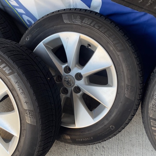 215/60R17冬タイヤトヨタ純正ホイール4本セット2018年製ミシュラン