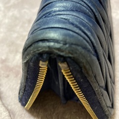 ミュウミュウ　長財布　ラウンドファスナーの画像