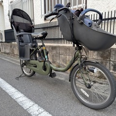 ハンズフリーで鍵が開く！Panasonic ギュット・クルーム・DX 特価 前カゴ付きの画像