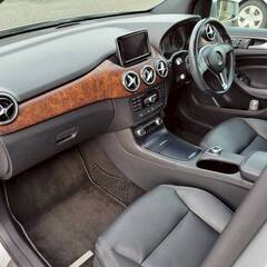 ベンツB180スポーツ　車検8/3　48000ｋ　パノラマルーフ　黒革スポーツシート　純正HDDナビ＆フルセグTV＆Ｂカメラ　ETC　17AW　セーフティPKG　バリューPKG　禁煙車の画像