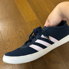 アディダス　スニーカー　レディースの画像