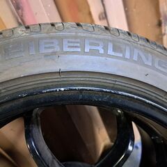 エンケイ　PF01　１７インチ　9 .5j+22　235 45 17の画像