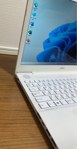 富士通AH49/B2 i5第7世代メモリ8GB SSD128GB Office2024付き 富士通AH49/B2 i5第7世代メモリ8GB SSD128GB Office2024付き