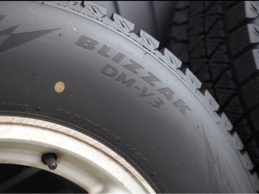 ハイラックスサーフ 　ブリヂストン　DM-V3 265/70/16　スタッドレスタイヤ4本TOYOTA純正ホイール付 