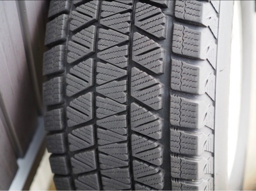 ハイラックスサーフ 　ブリヂストン　DM-V3 265/70/16　スタッドレスタイヤ4本TOYOTA純正ホイール付 