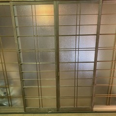 (906)(H178cm×W59cm) 4枚　デザインガラス入りのレトロな古い木製障子戸 古建具 ガラス戸 引き戸 古民家再生 古家具の画像