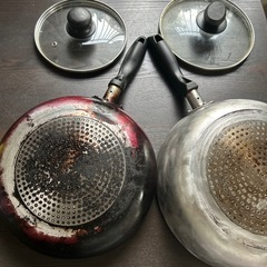 フライパンと鍋蓋の画像