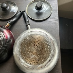 フライパンと鍋蓋の画像