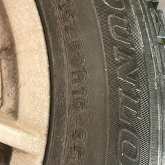 ホイル付き スタッドレスR16の画像