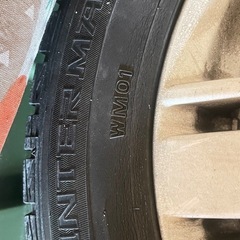 ホイル付き スタッドレスR16の画像