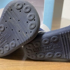 アティパス　attipas ネイビーストライプ　Mサイズ11.5cmの画像