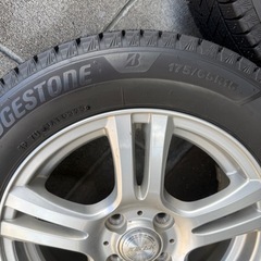 【ほぼ未使用品】スタッドレスタイヤ　ブリヂストンVRX3 175/66R16 の画像