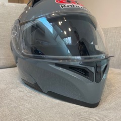 バイクのヘルメットの画像