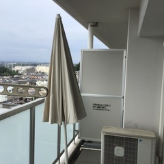 IKEA ビーチパラソル　SAMSOの画像