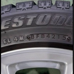 レヴォーグVM4型 冬用スタッドレスタイヤ&ホイール(215/50 R17)+油圧ジャッキの画像