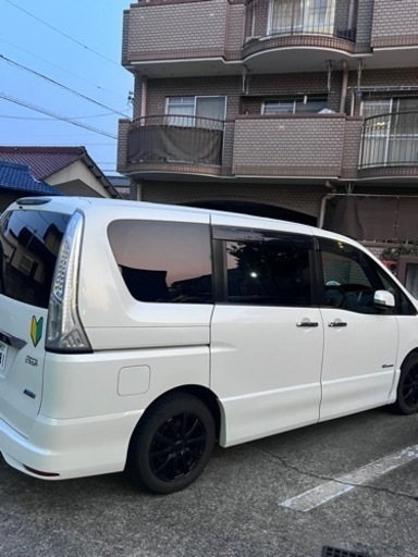 Nissan セレナ h25
