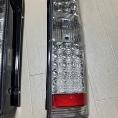 ハイエース　社外テールの画像