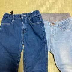130ジーンズ  2本の画像