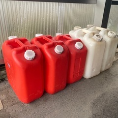 灯油ポリタンク　　の画像