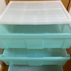 クリア収納衣装ケース3段の画像