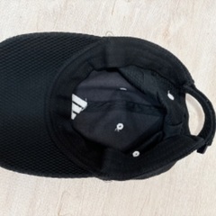adidas キャップの画像