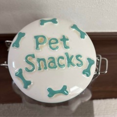 ペットおやつ入れビスケットなど新品未使用アメリカ購入の画像