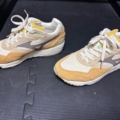 ミズノ　スニーカー　
26.5　の画像