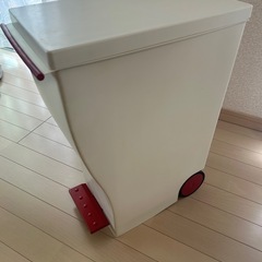 ゴミ箱45リットルの画像