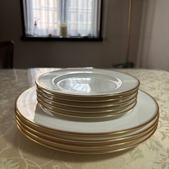 NARUMI　ディナー皿　27cm4枚、19cm5枚の画像