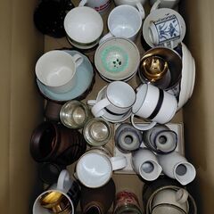 食器家具全無料ガレージセールの画像