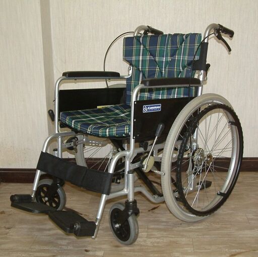 アルミ製自走式車椅子 BM22-45SB-M カワムラサイクル 介護 車いす