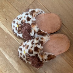 ハローキティ ヒョウ柄フリーススリッパ 約26cm 非売品の画像