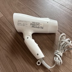 パナソニック ドライヤー イオニティ EH-NE5J-Wの画像