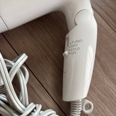 パナソニック ドライヤー イオニティ EH-NE5J-Wの画像
