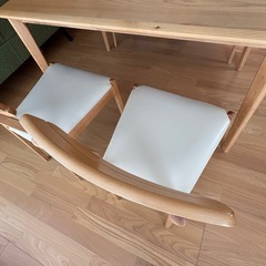 ニトリダイニングテーブルセットの画像