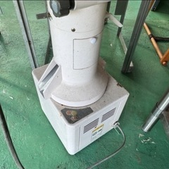 山本製作所のタテ形精米機「ライスパル VP-32」の画像