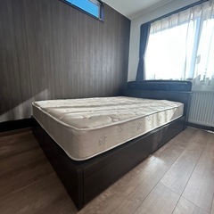 ニトリ⭐︎ダブルベッド(マットレス付)　収納棚付きの画像