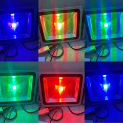 【大阪】投光機(50W)LED！10個セット　リモコン付き！16色に変更可能、また16色グラデーションや16色自動切り替えなど！動作確認済み！の画像