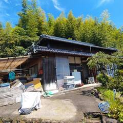 No.J727-1【大分県宇佐市今仁】古民家空き家、0円であげます！室内残置物多めです。住むためには相応の管理や修繕が必要ですが、活用してくださる方に無料でお譲りします。山林原野つき。畑付きのため農業委員会へ農地取得の手続（3条申請）が必須です。土地が広大です。 - 不動産