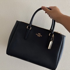 coach バッグ　紺色の画像